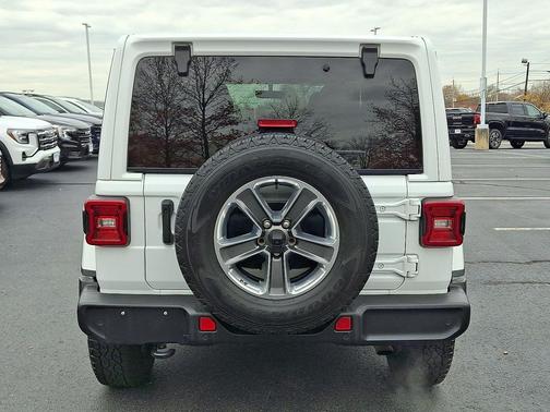 2022 Jeep Wrangler Unlimited Sahara