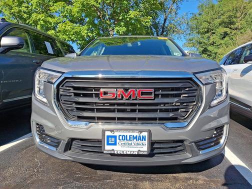 Sterling Metallic 2023 GMC Terrain SLE