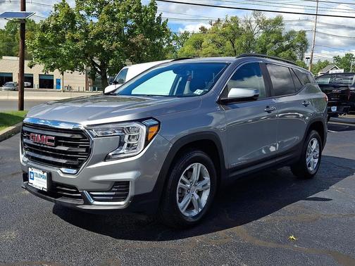 Sterling Metallic 2023 GMC Terrain SLE