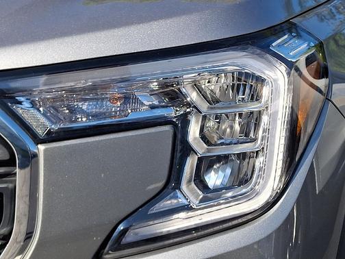 Sterling Metallic 2023 GMC Terrain SLE
