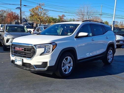 2022 GMC Terrain SLE