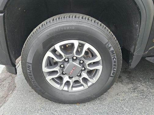 2024 GMC Sierra 2500 SLE