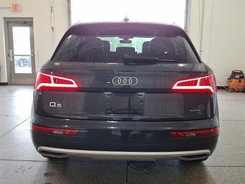 2020 Audi Q5 45 Premium Plus