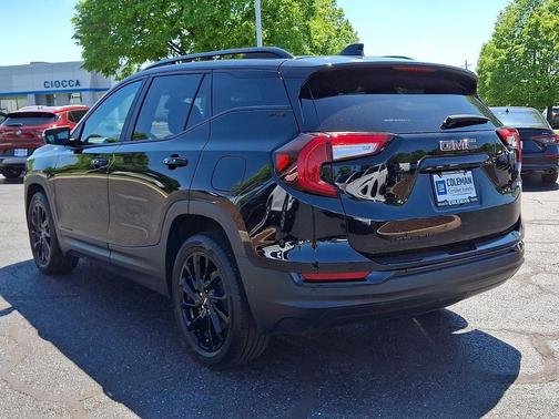 Ebony Twilight Metallic 2023 GMC Terrain SLE