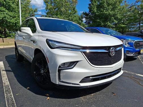 2023 Buick Enclave Essence AWD