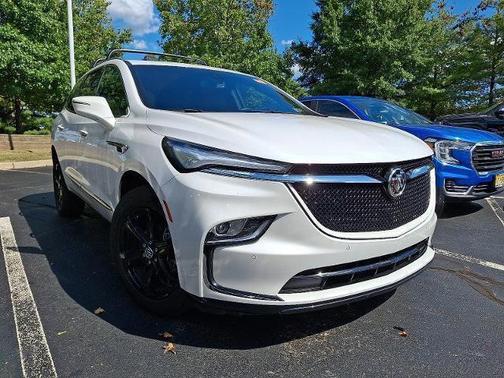 2023 Buick Enclave Essence AWD