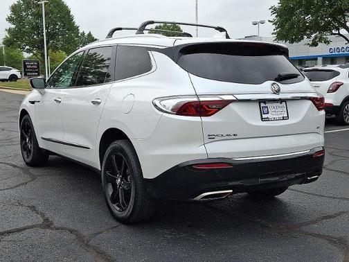 2023 Buick Enclave Essence AWD