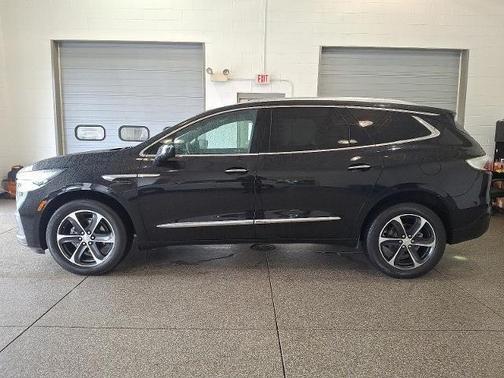 2022 Buick Enclave AWD Essence