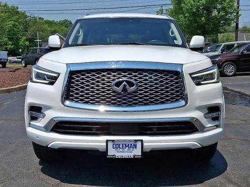 2022 INFINITI QX80 Luxe