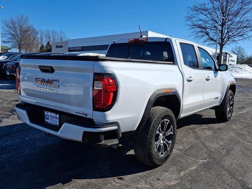 2023 GMC Canyon AT4