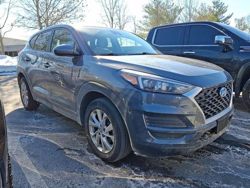 2021 Hyundai TUCSON SE