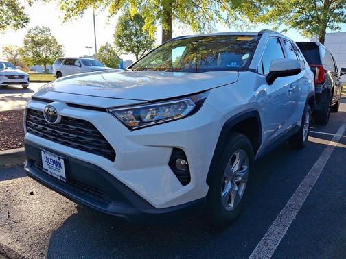 2020 Toyota RAV4 XLE