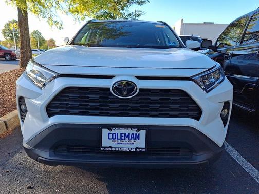 2020 Toyota RAV4 XLE