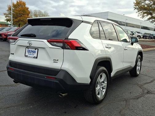 2020 Toyota RAV4 XLE