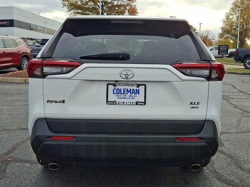 2020 Toyota RAV4 XLE