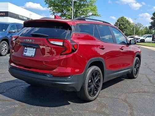2022 GMC Terrain SLE
