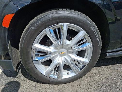 2023 Chevrolet Tahoe 4WD High Country