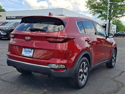 Hyper Red 2022 Kia Sportage LX