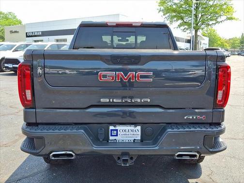 2022 GMC Sierra 1500 AT4