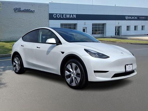 Pearl White Multi-Coat - PPSW 2023 Tesla Model Y RWD
