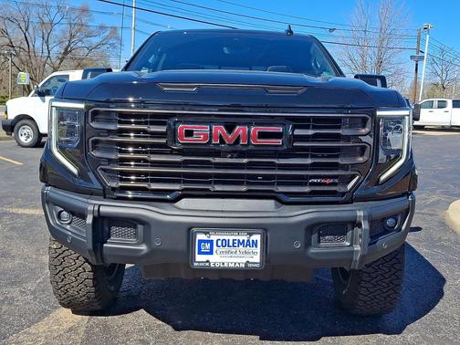 2025 GMC Sierra 1500 AT4X