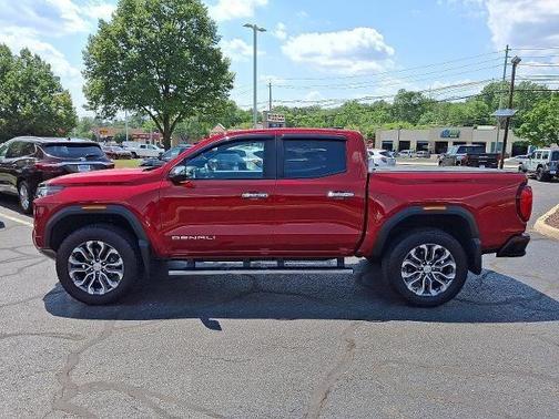 2023 GMC Canyon Denali