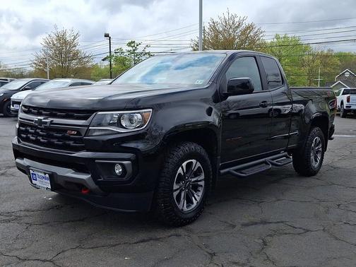 Black 2022 Chevrolet Colorado Z71