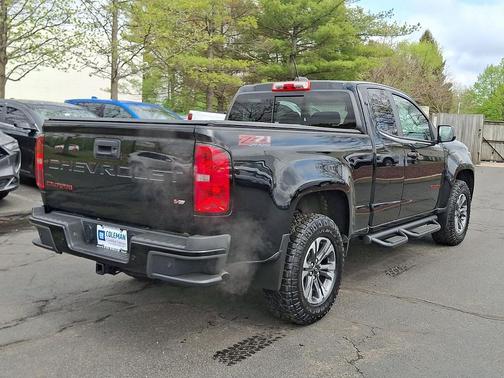 Black 2022 Chevrolet Colorado Z71