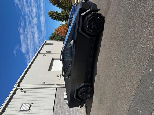 2024 Tesla Cybertruck All-Wheel Drive