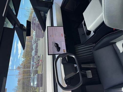 2024 Tesla Cybertruck All-Wheel Drive
