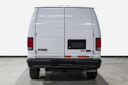 2014 Ford E350 Super Duty Base