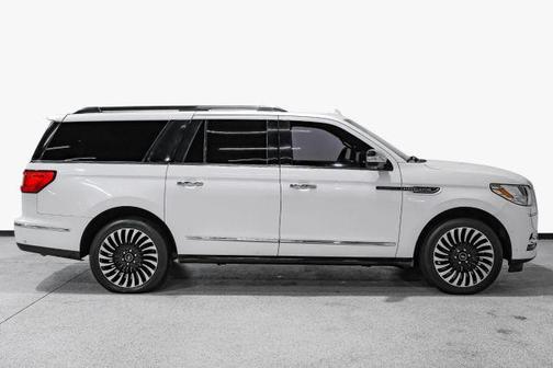 2019 Lincoln Navigator L Black Label