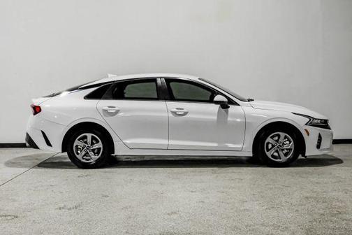2022 Kia K5 LX