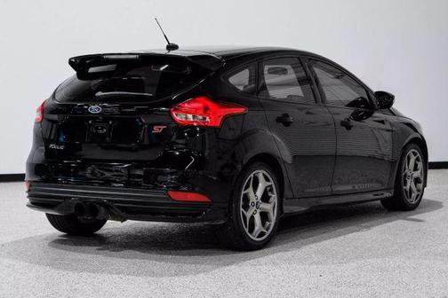 2018 Ford Focus ST Base