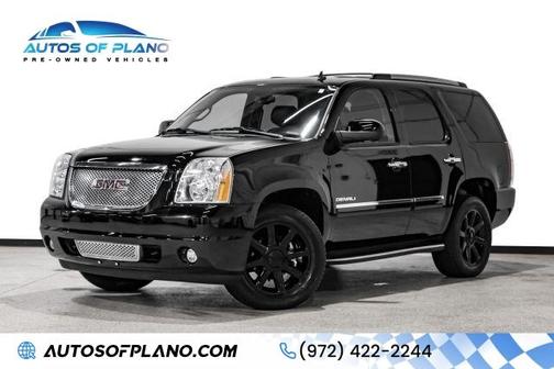 Black 2013 GMC Yukon Denali