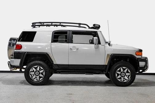 2014 Toyota FJ Cruiser Base