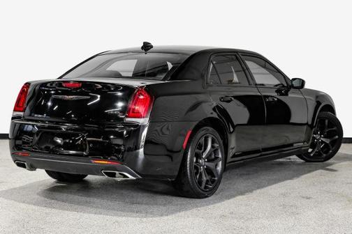 2021 Chrysler 300 S