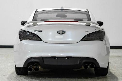 2013 Hyundai Genesis Coupe 3.8 Track