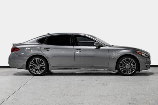 Graphite Shadow 2017 INFINITI Q70L 3.7