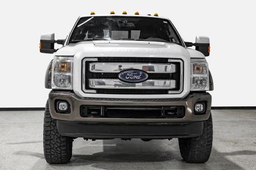 White 2016 Ford F-350 King Ranch