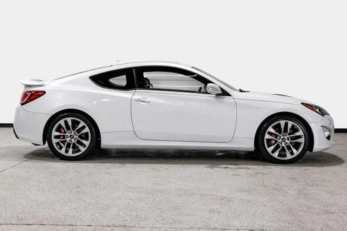 Casablanca White 2013 Hyundai Genesis Coupe 3.8 Track