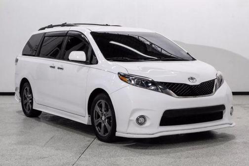 2017 Toyota Sienna SE