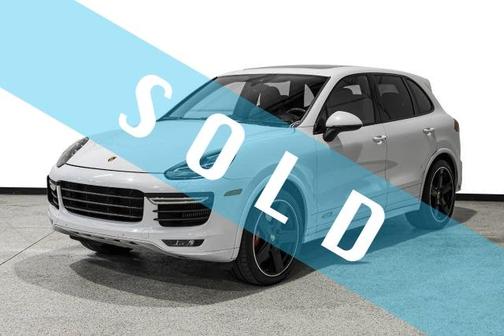 2016 Porsche Cayenne GTS