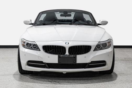 White 2016 BMW Z4 sDrive28i