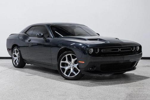 2016 Dodge Challenger SXT