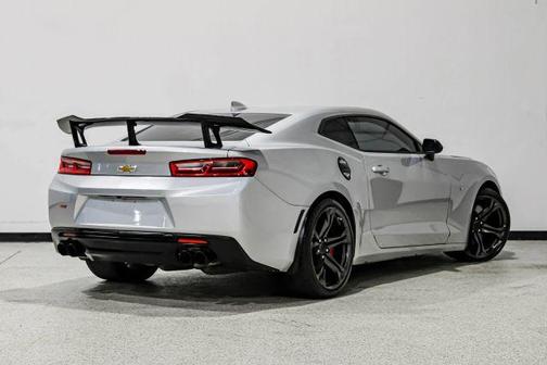 Silver 2018 Chevrolet Camaro 1SS
