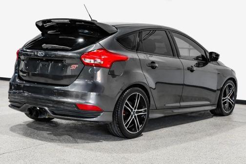 2018 Ford Focus ST Base