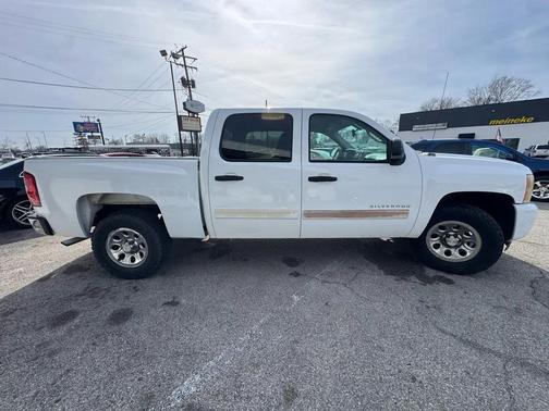 Summit White 2011 Chevrolet Silverado 1500 LS
