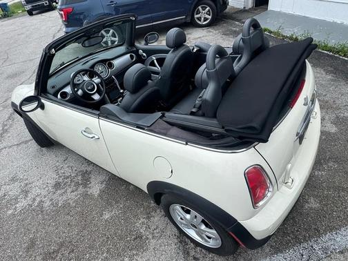 Pepper White 2007 MINI Cooper Base