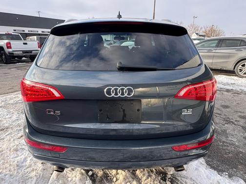 2010 Audi Q5 3.2 Premium quattro